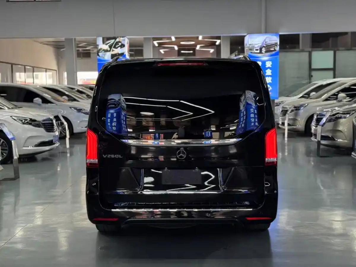 奔馳 V級  2021款 V 260 L 長軸距豪華版圖片