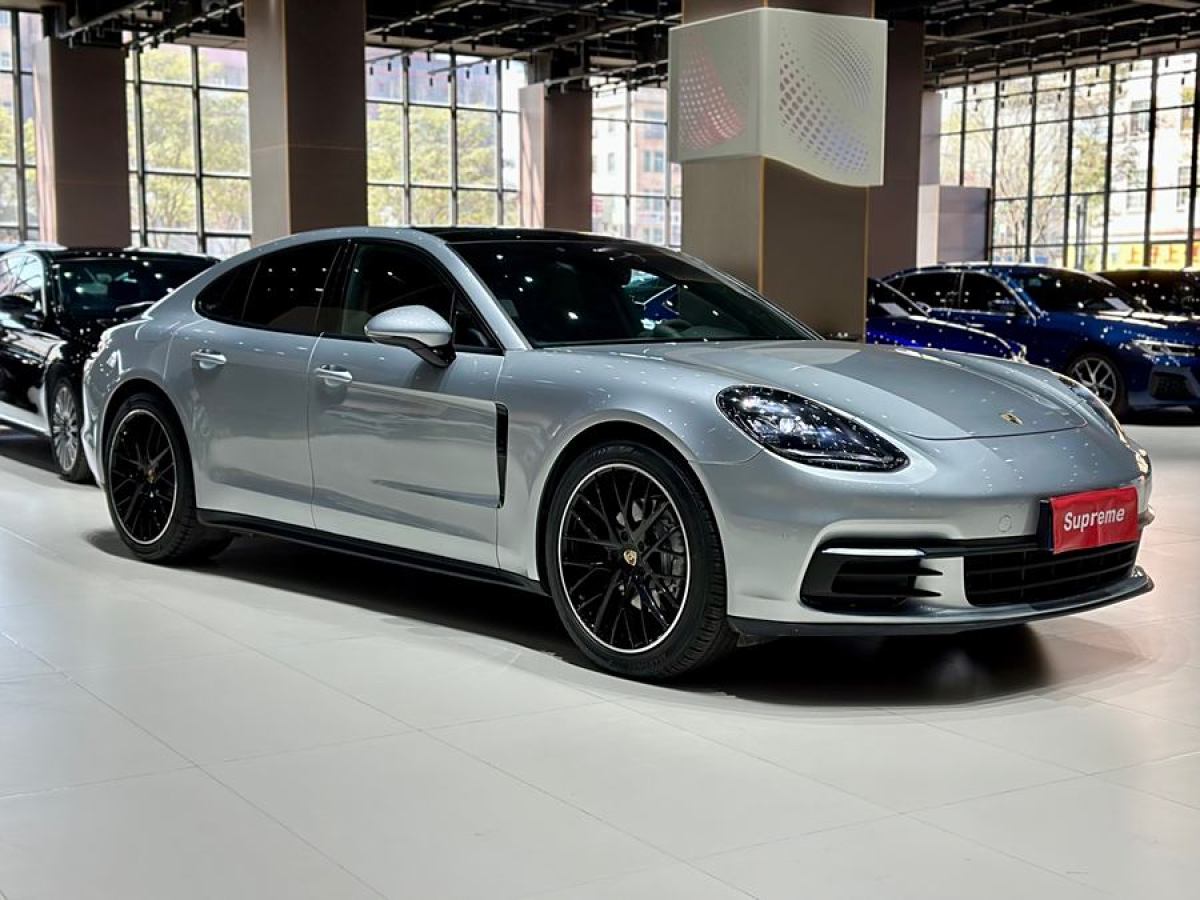 2018年3月保時(shí)捷 Panamera  2017款 Panamera 3.0T