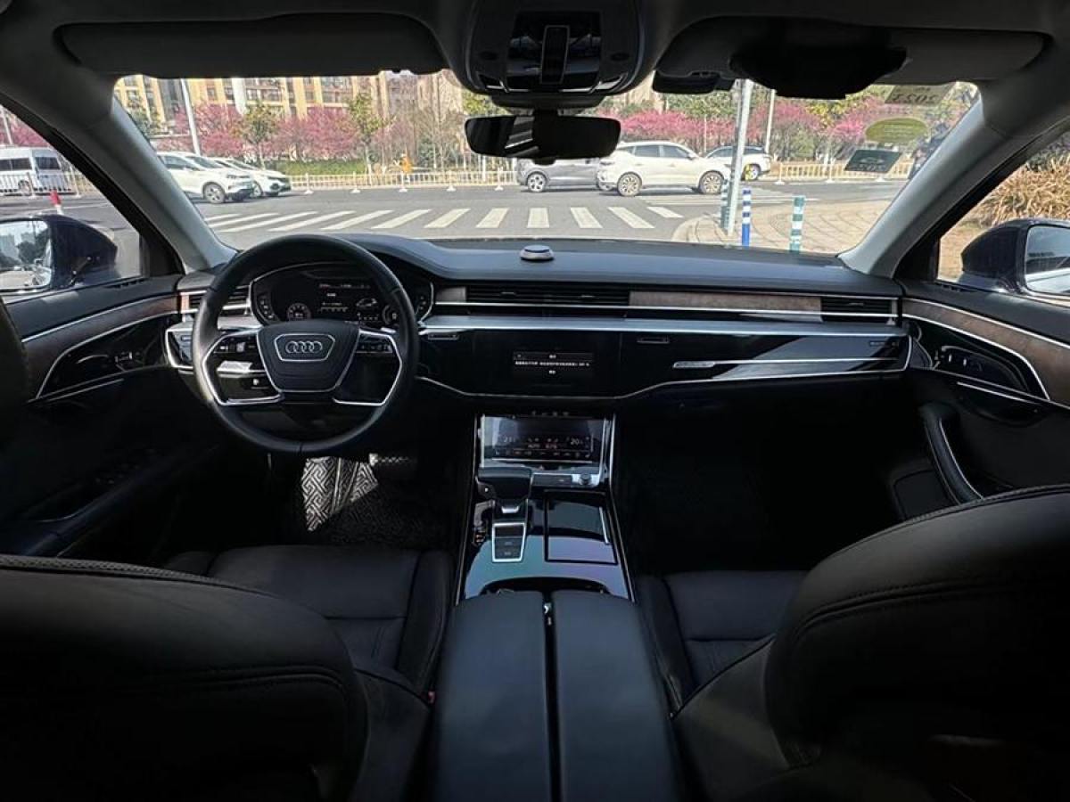 奧迪 奧迪A8  2018款 A8L 55 TFSI quattro豪華型圖片