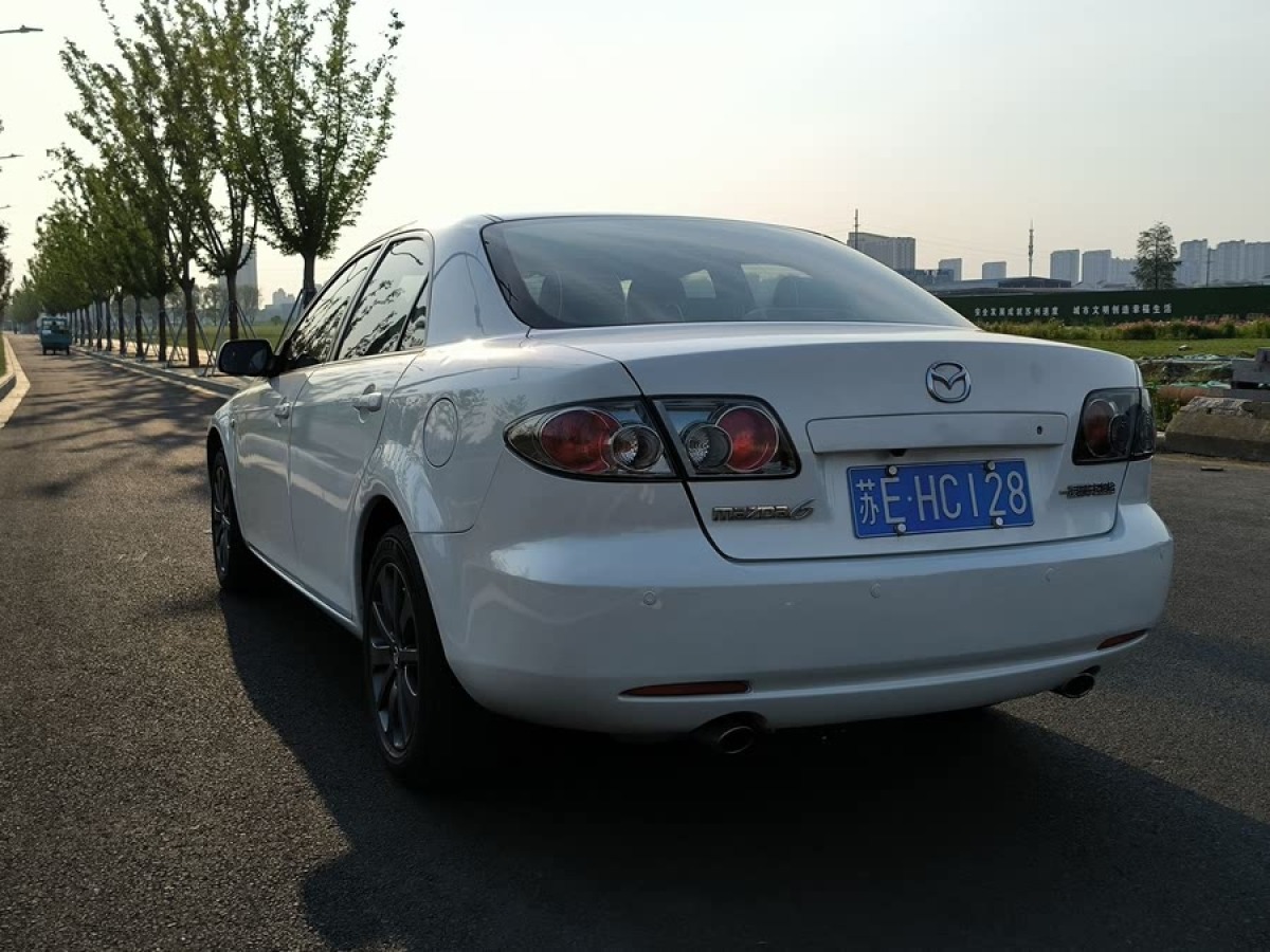 馬自達(dá) 馬自達(dá)6  2012款 2.0L 自動(dòng)超豪華型圖片