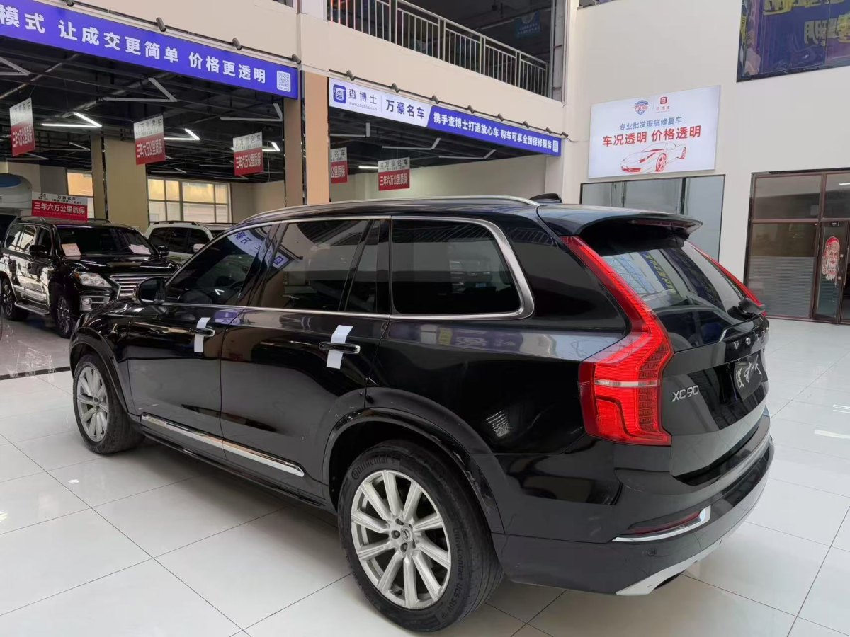 沃爾沃 XC90  2019款  T5 智逸版 7座 國(guó)VI圖片
