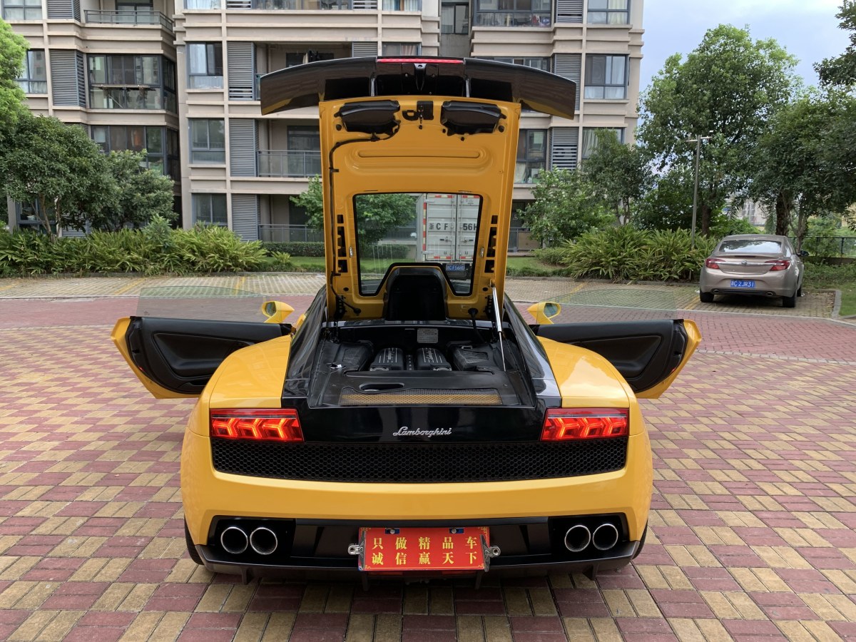 蘭博基尼 Gallardo  2012款 LP 560-4 Gold Edition圖片