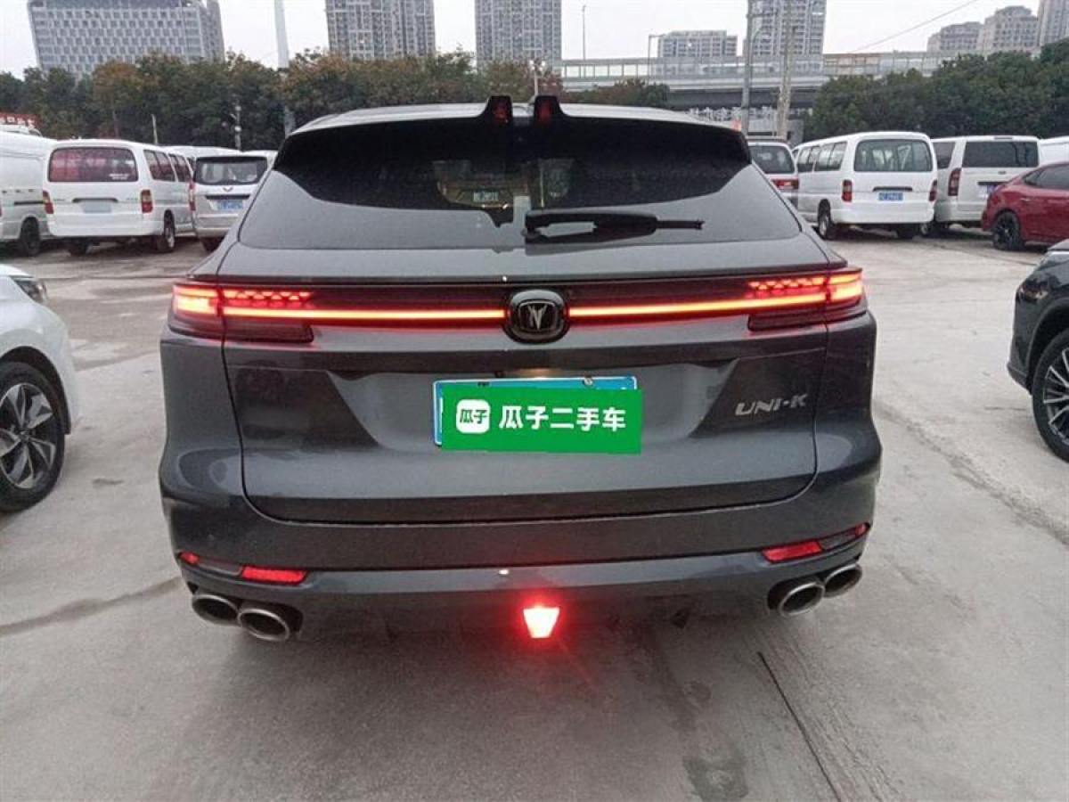 長(zhǎng)安 長(zhǎng)安UNI-K  2021款 2.0T 尊貴型圖片