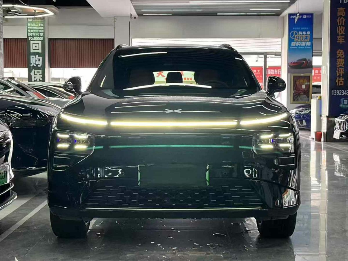 小鵬 P7  2023款 P7i 610 鵬翼性能版圖片