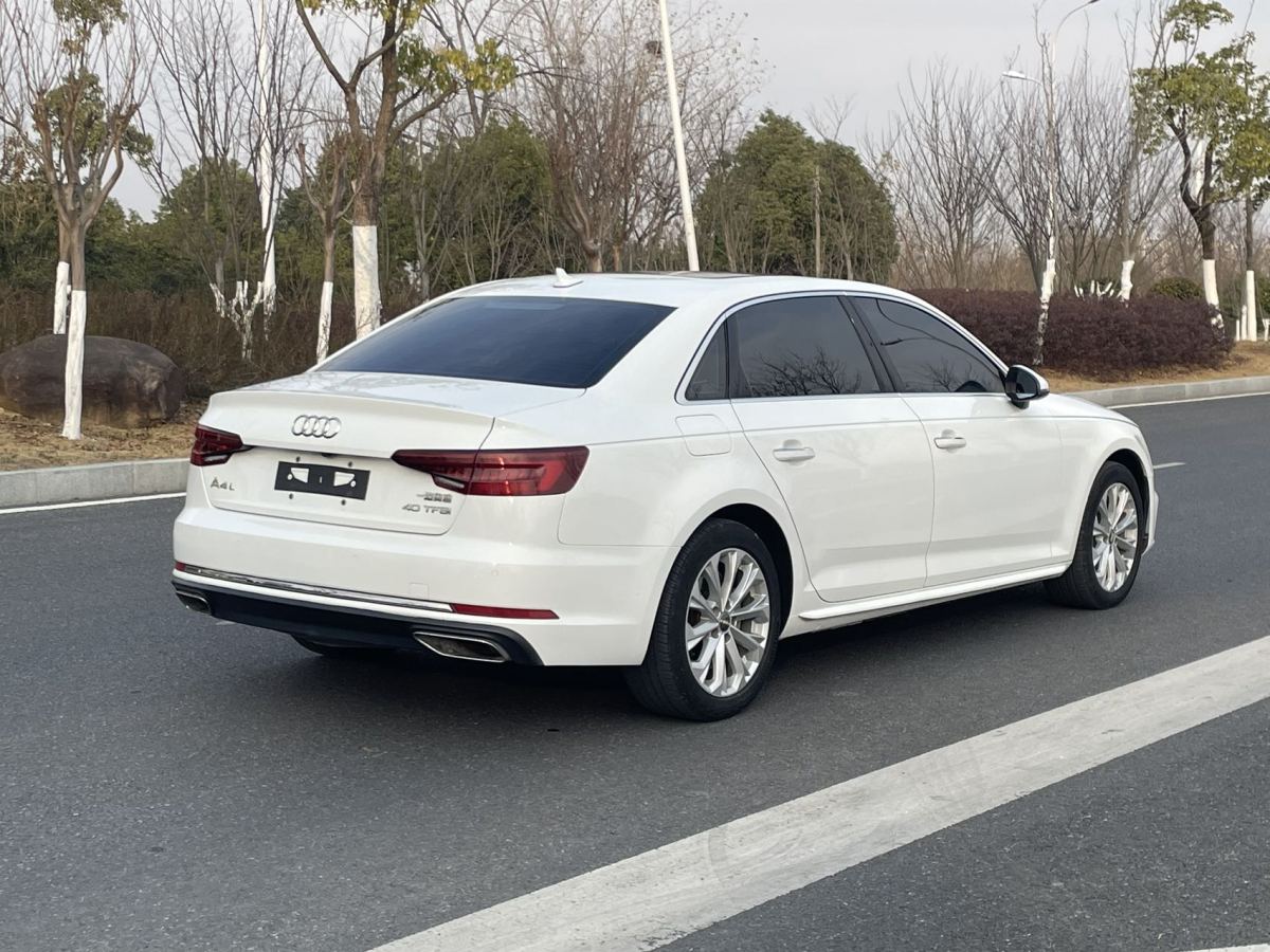 奧迪 奧迪A4L  2019款 40 TFSI 進(jìn)取型 國VI圖片