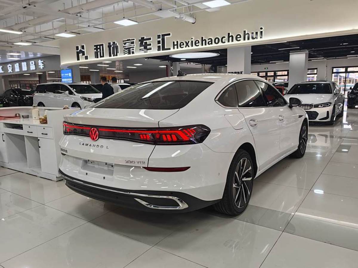 大眾 凌渡  2023款 凌渡L 280TSI DSG超辣旗艦版圖片