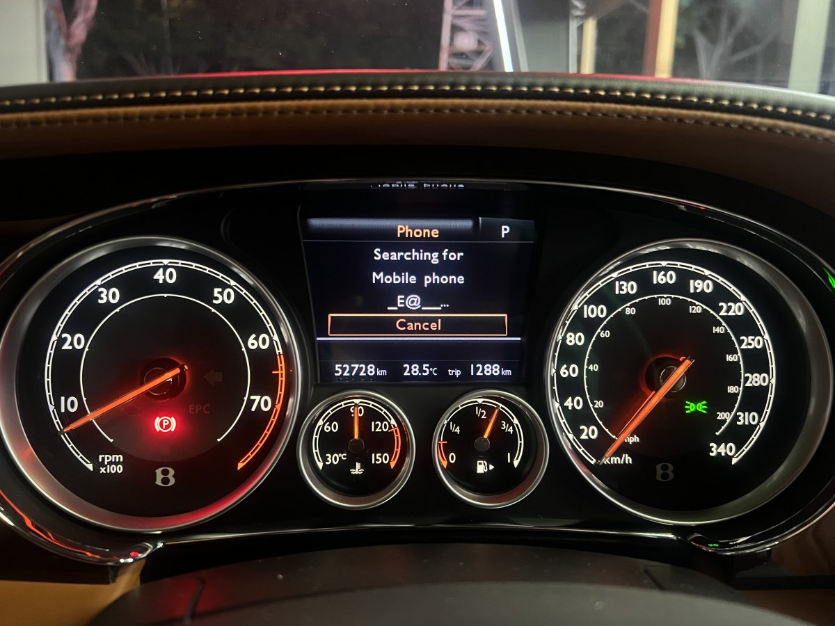 2016年6月宾利 飞驰  2014款 4.0T V8 标准版