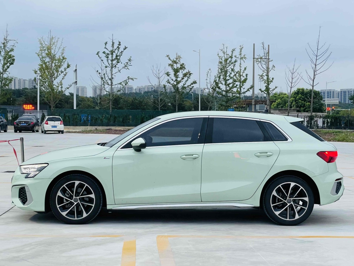 奧迪 奧迪A3  2021款 Sportback 35 TFSI 進(jìn)取運(yùn)動型圖片