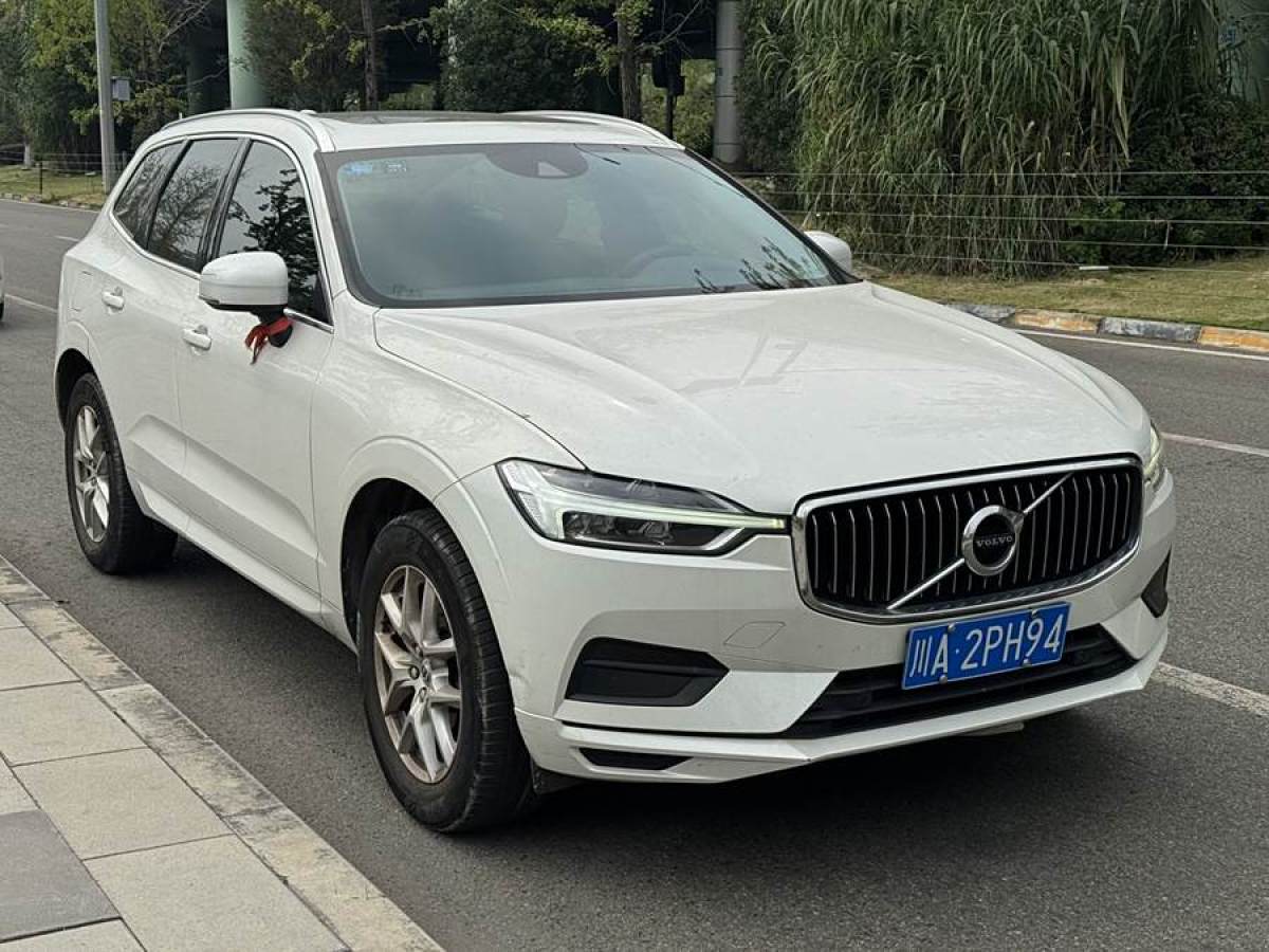 2019年6月沃爾沃 XC60  2019款  T5 四驅(qū)智逸版 國(guó)VI