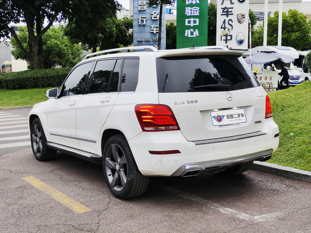 奔馳 奔馳GLK級(jí)  2013款 GLK 300 4MATIC 動(dòng)感天窗型圖片