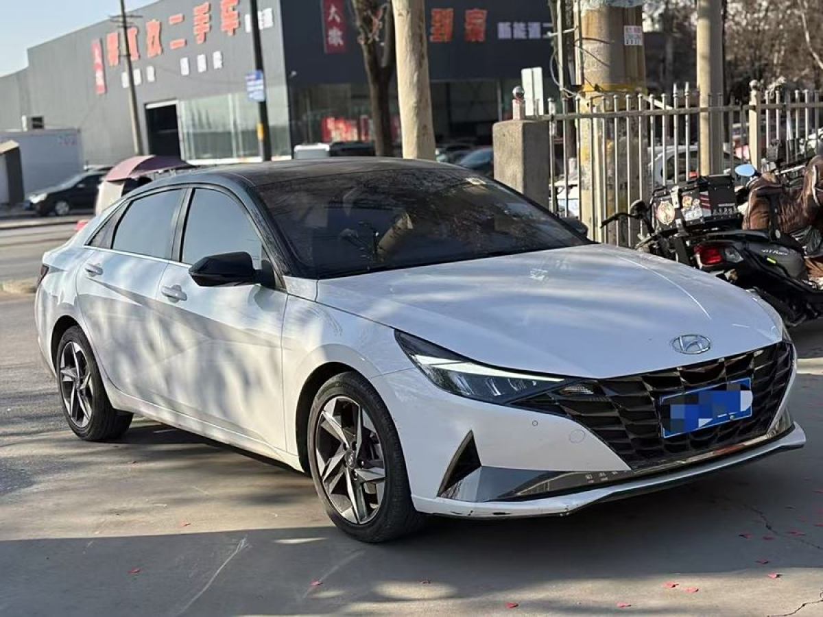 現(xiàn)代 伊蘭特  2022款 240TGDi DCT LUX尊貴版圖片