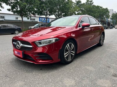 2019年12月 奔馳 奔馳A級 改款 A 180 L 運動轎車圖片