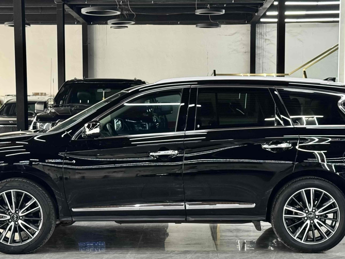 英菲尼迪 QX60  2020款 2.5 S/C Hybrid 兩驅(qū)卓越版 國VI圖片