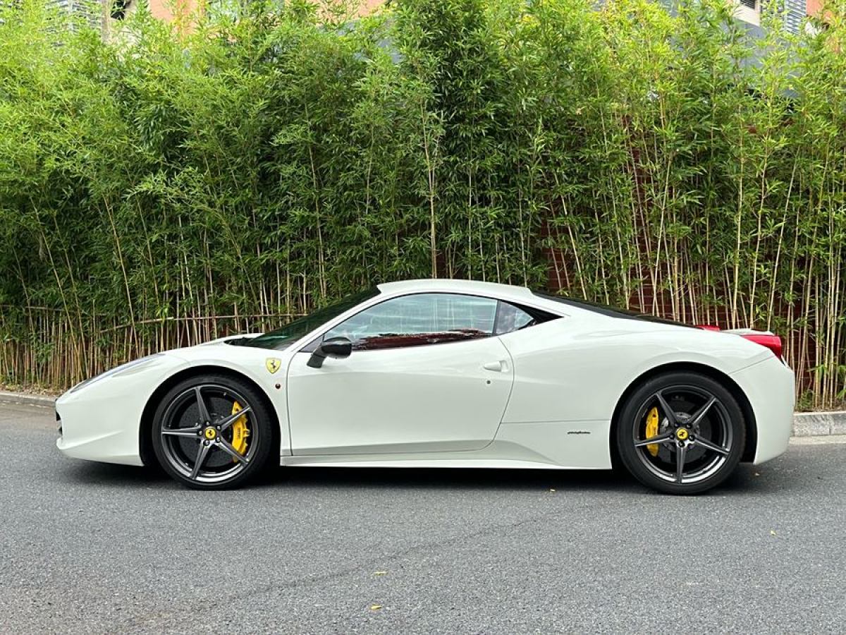 2015年10月法拉利 458  2011款 4.5L Italia