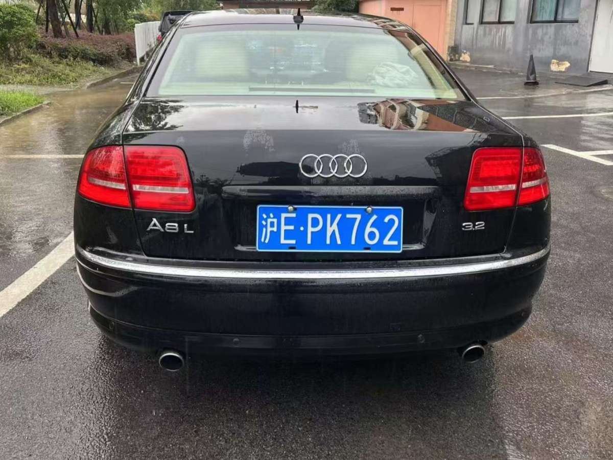 奧迪 奧迪A8  2009款 A8L 2.8 FSI 標(biāo)準(zhǔn)型圖片