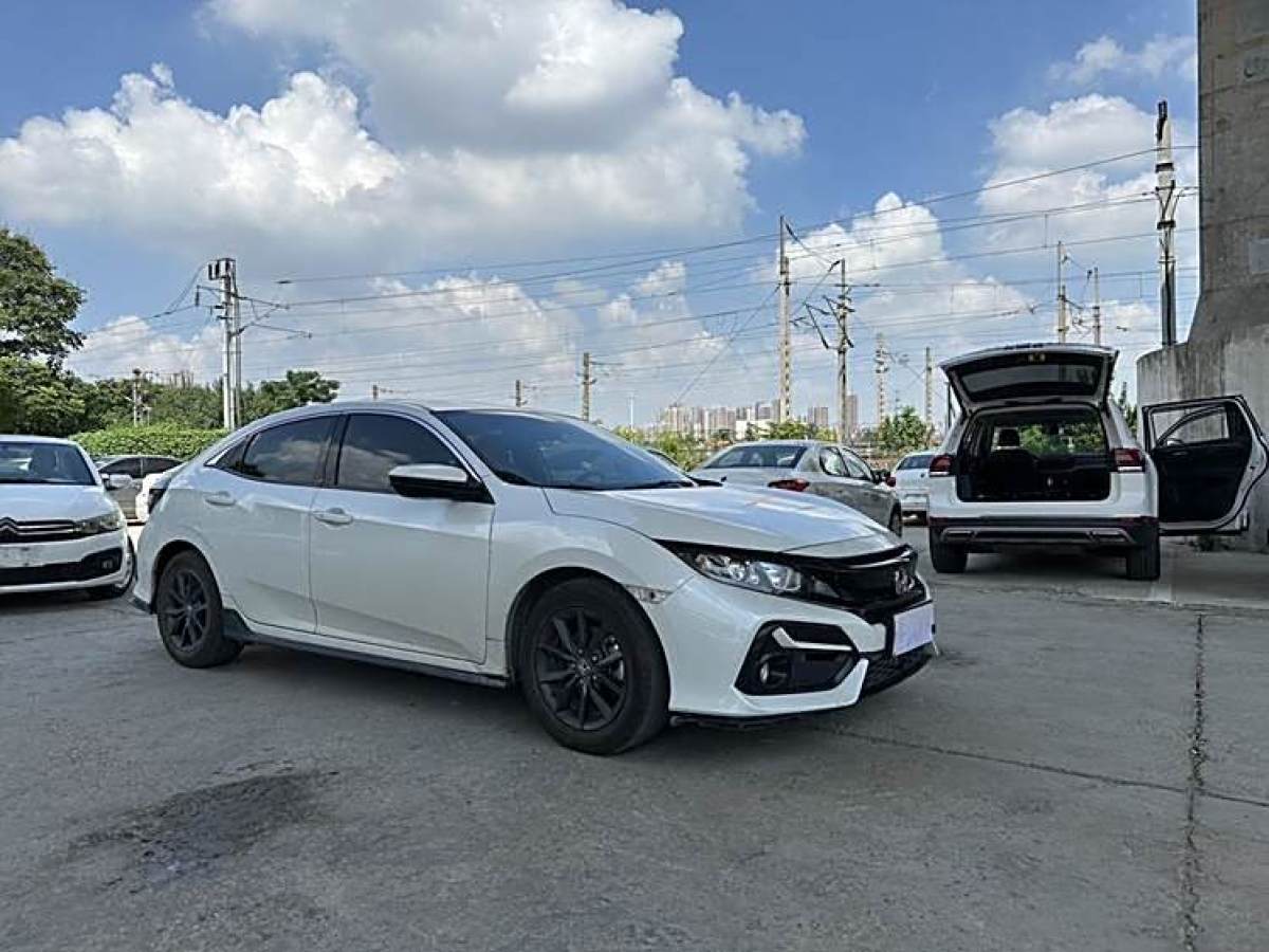 本田 思域  2021款 HATCHBACK 220TURBO CVT潮酷控圖片