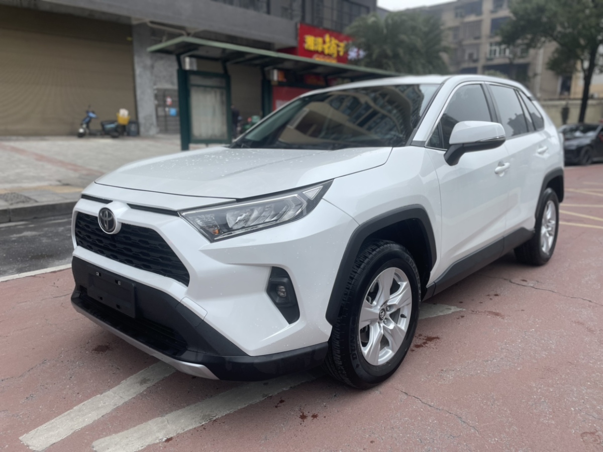 2023年6月豐田 RAV4榮放  2023款 2.0L CVT兩驅(qū)都市版