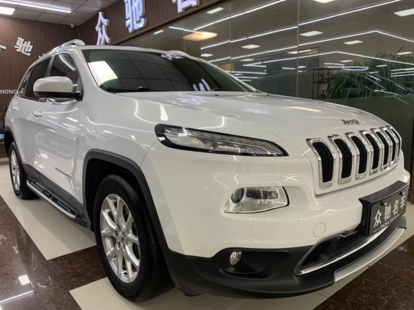 Jeep 自由光  2017款 2.0L 优越版