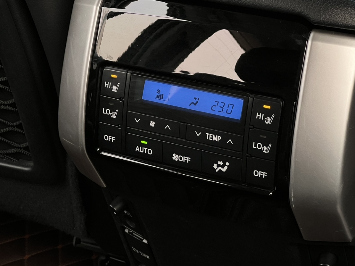 2018年5月丰田 普拉多  2018款 3.5L 自动TX-L NAVI