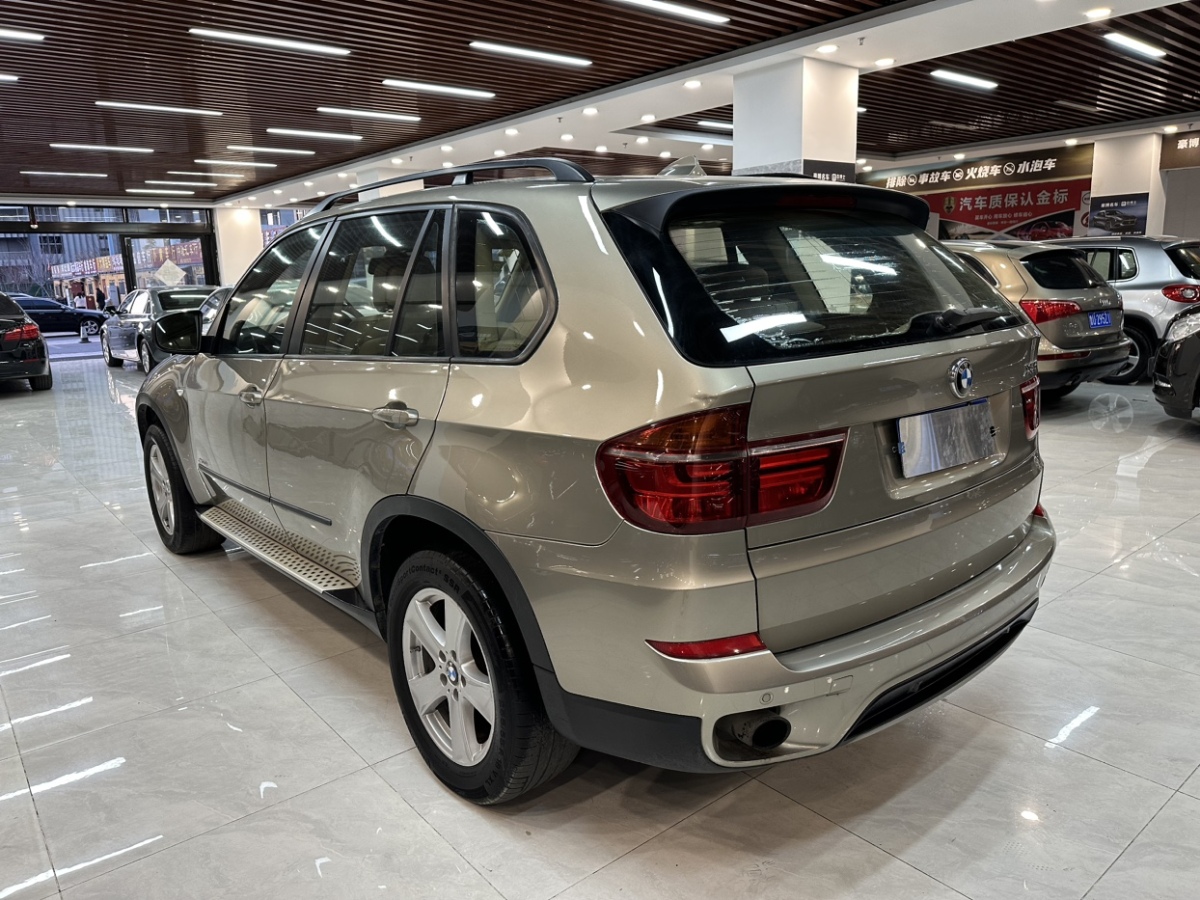 2012年02月寶馬 寶馬X5  2011款 xDrive35i 領(lǐng)先型