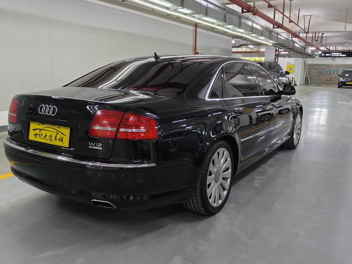 2010年12月奧迪 奧迪A8  2010款 A8L 6.0 W12 quattro 百年紀(jì)念版