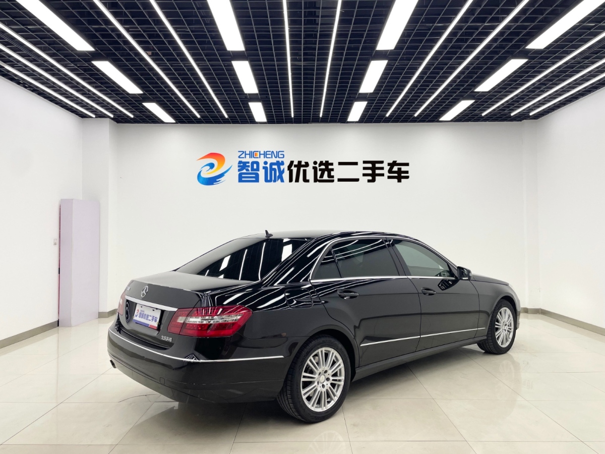 奔馳 奔馳E級  2013款 E 260 L CGI優(yōu)雅型圖片