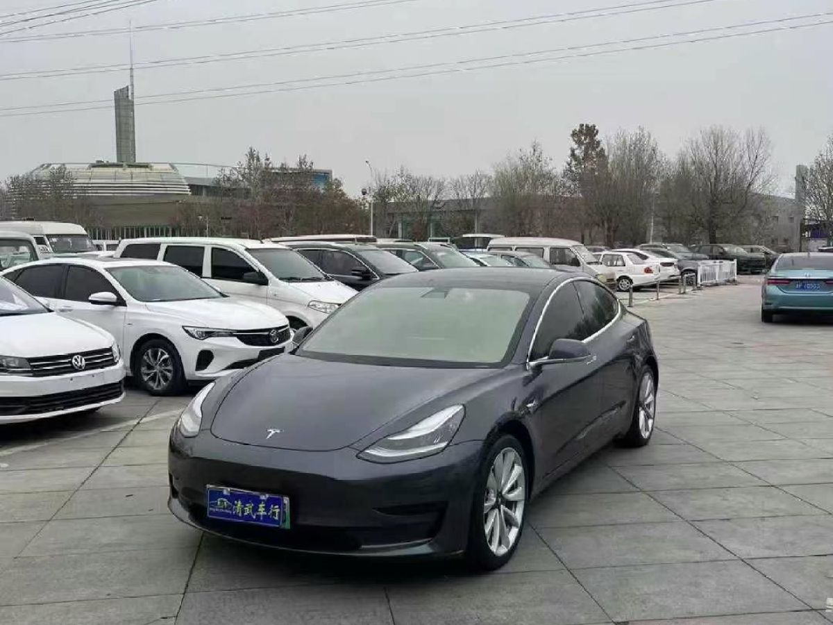 特斯拉 Model 3  2020款 標(biāo)準(zhǔn)續(xù)航后驅(qū)升級版圖片