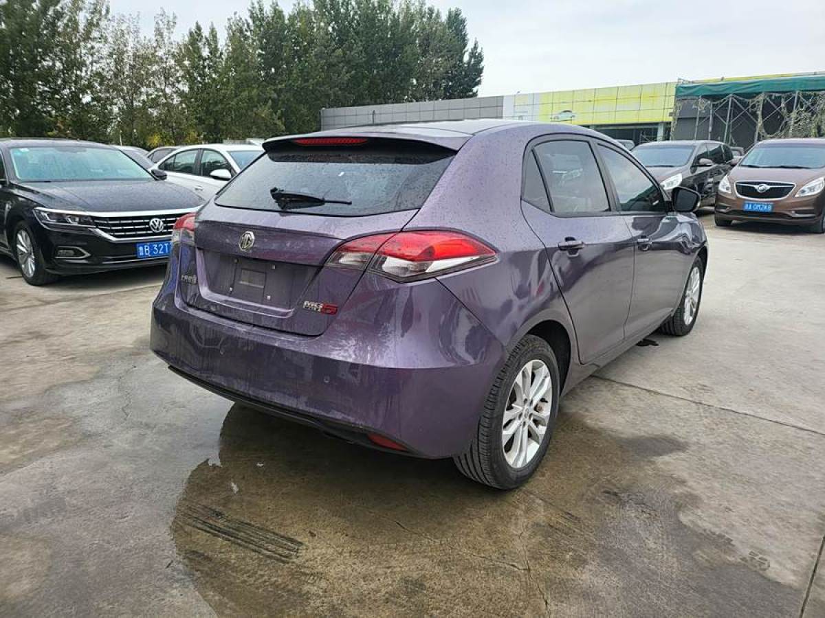 名爵 名爵5  2012款 MG5 1.5L 領(lǐng)航版圖片