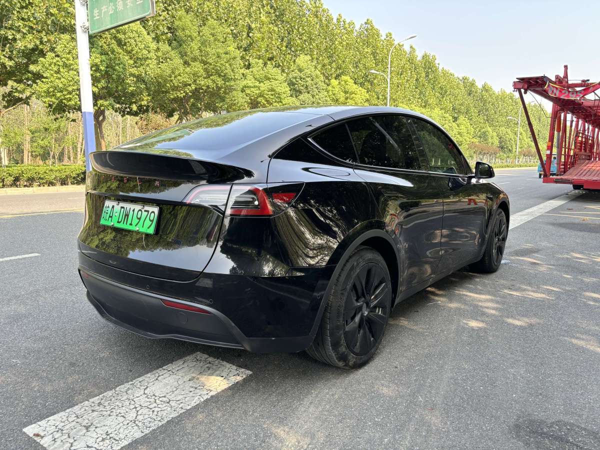 特斯拉 Model 3  2022款 改款 后輪驅(qū)動版圖片