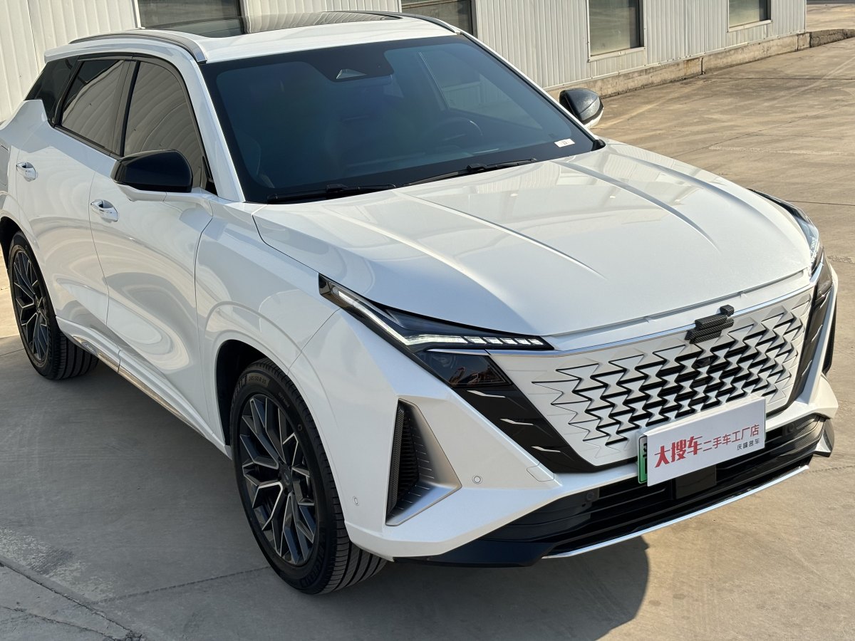 長(zhǎng)安歐尚 長(zhǎng)安歐尚Z6新能源  2023款 智電iDD 150KM旗艦PLUS智慧泊車版圖片