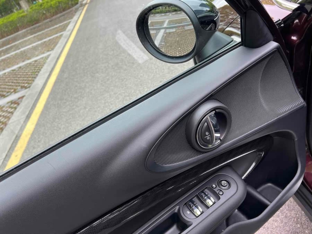 MINI CLUBMAN  2018款 2.0T COOPER S 藝術(shù)家圖片