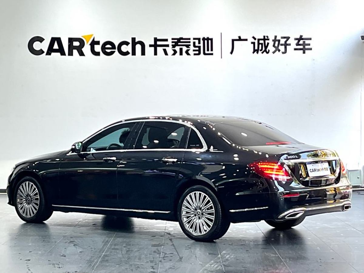 奔馳 奔馳E級  2020款 改款 E 300 L 時(shí)尚型圖片