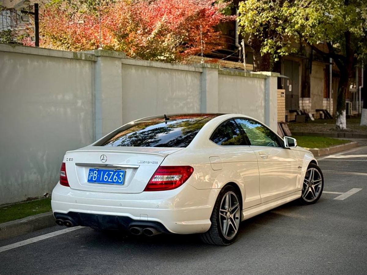 奔馳 奔馳C級(jí)AMG  2012款 AMG C 63 Coupe 動(dòng)感型圖片