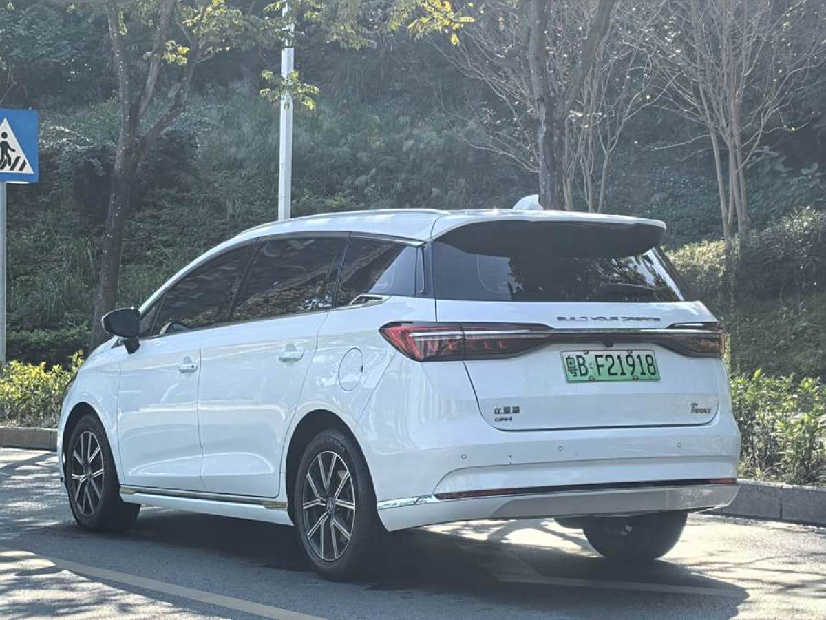 比亞迪 宋MAX新能源  2022款 DM-i 105KM 旗艦型圖片