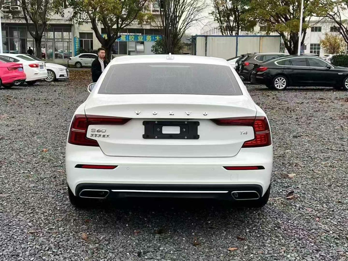 沃爾沃 S60L  2021款 T3 智行豪華版圖片