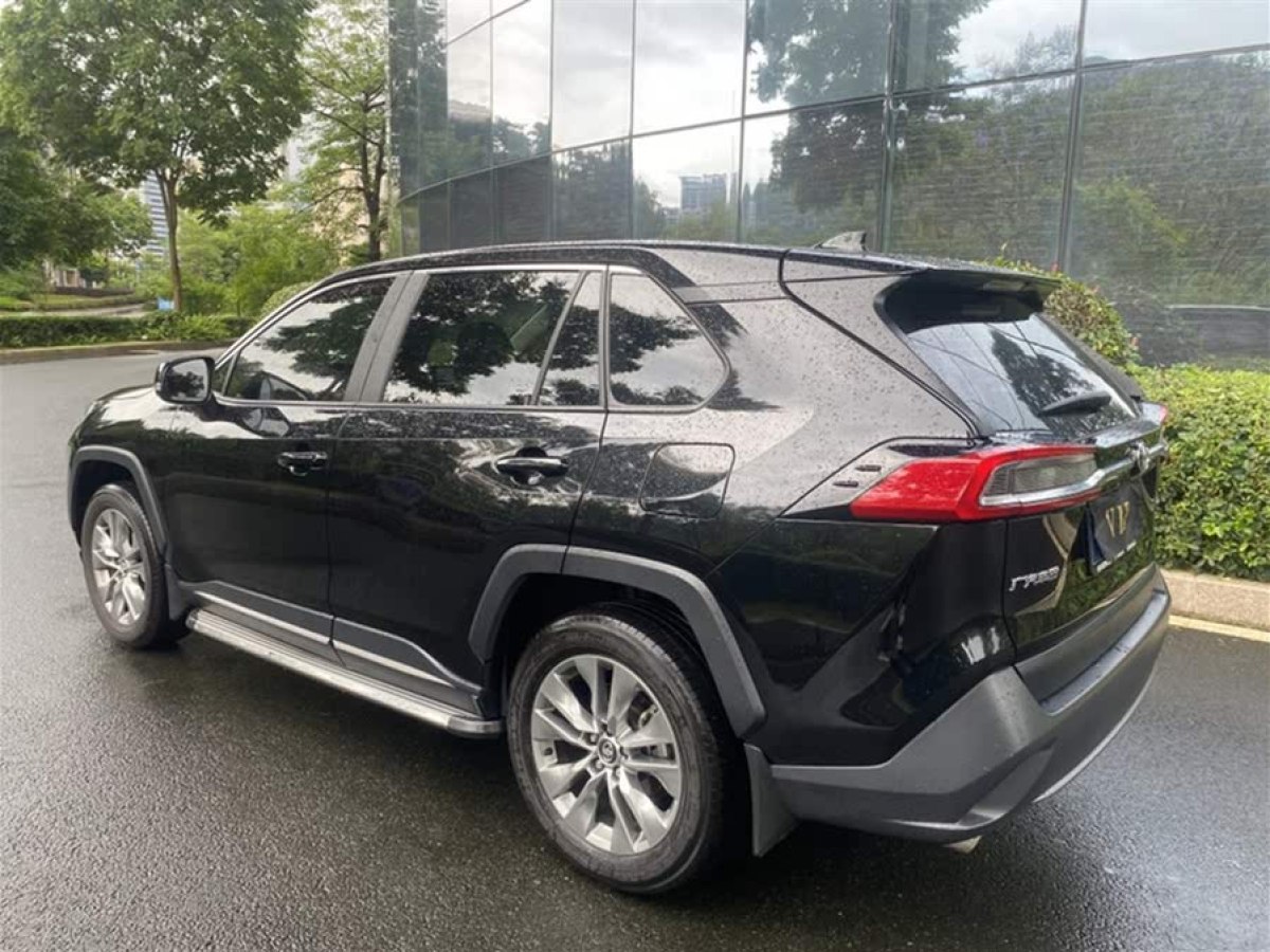 豐田 威蘭達(dá)  2023款 2.0L CVT兩驅(qū)領(lǐng)先版圖片