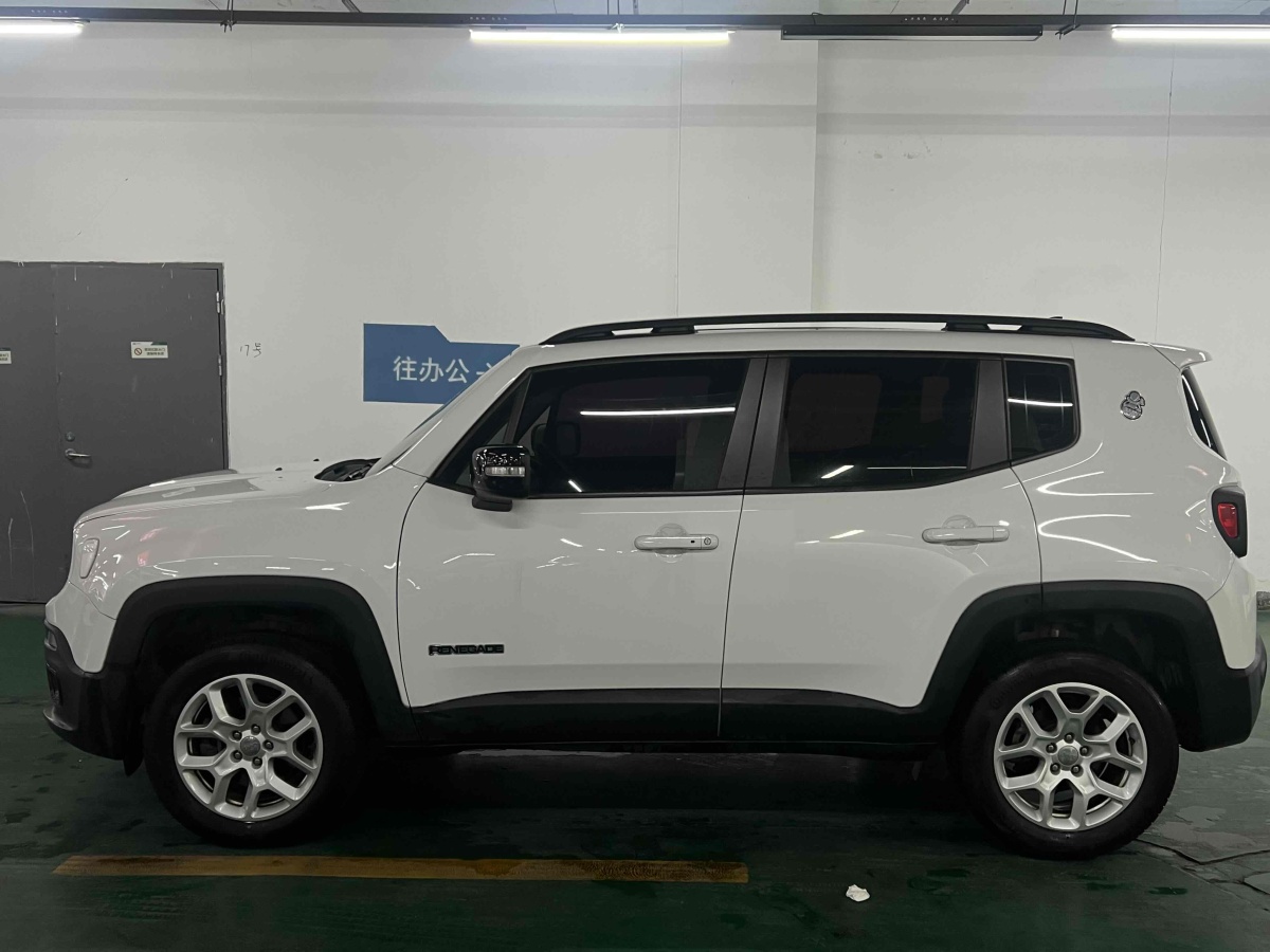 Jeep 自由俠  2017款 180TS 自動(dòng)四驅(qū)越能版圖片