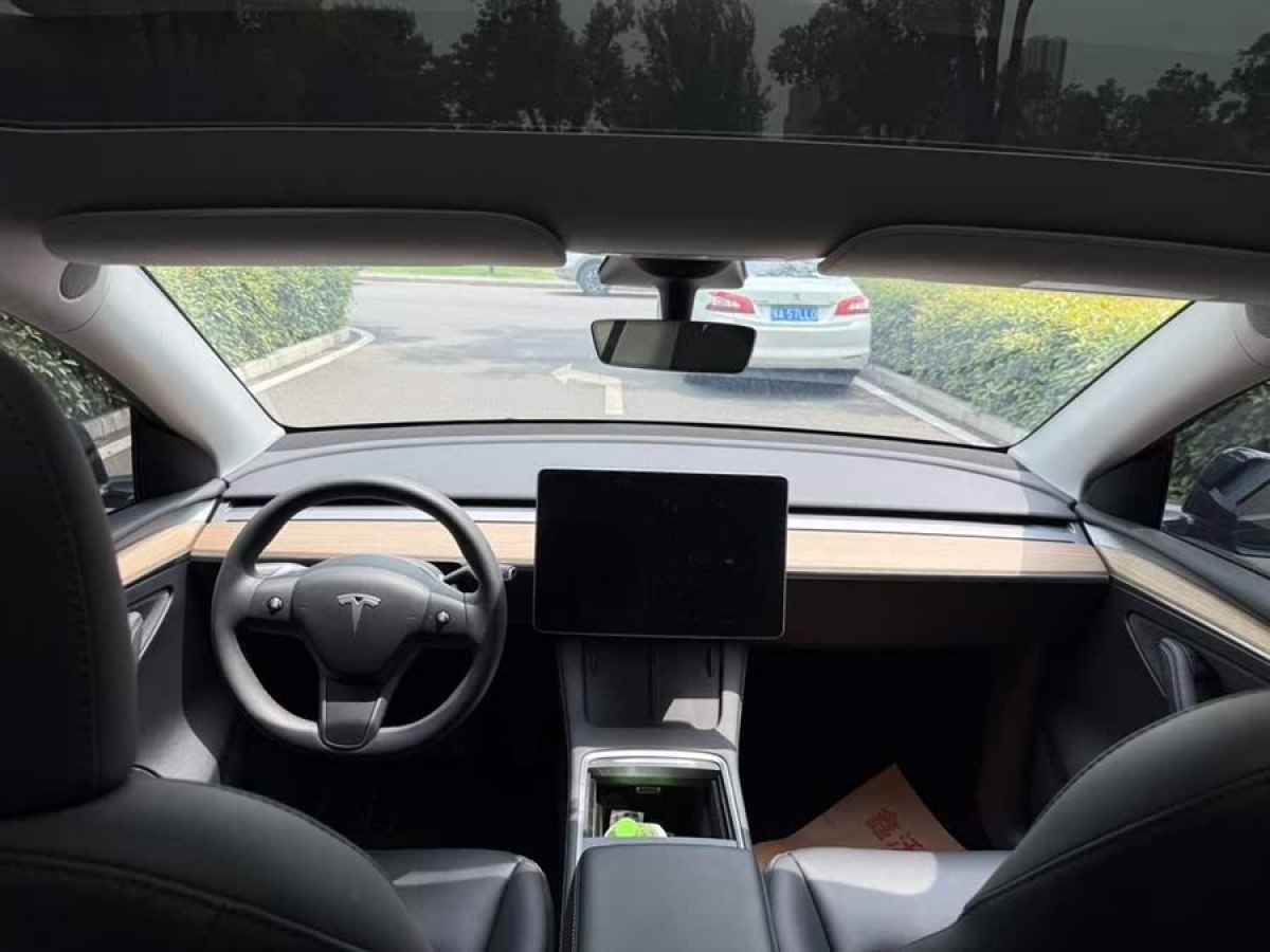特斯拉 Model Y  2023款 后輪驅(qū)動(dòng)版圖片