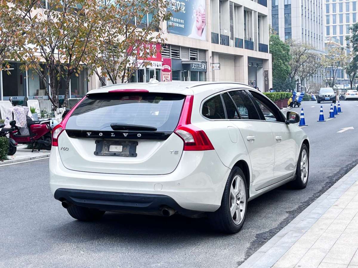 沃爾沃 V60  2013款 T5 智尚版圖片