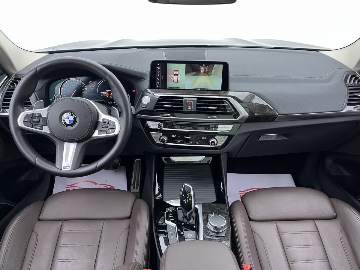 寶馬 寶馬X3  2020款 xDrive30i 領(lǐng)先型 M運(yùn)動(dòng)套裝圖片