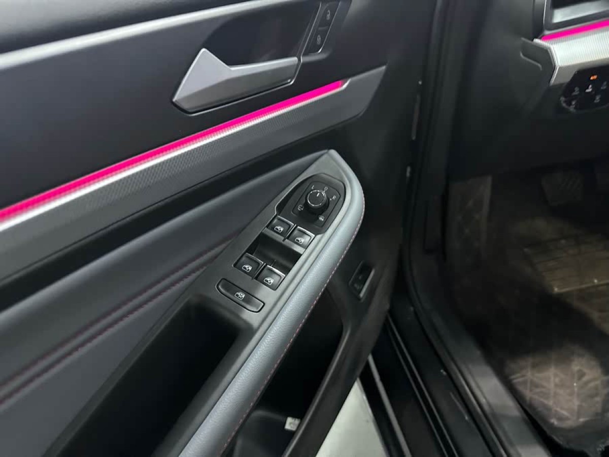 大眾 凌渡  2022款 凌渡L 280TSI DSG超辣旗艦版圖片