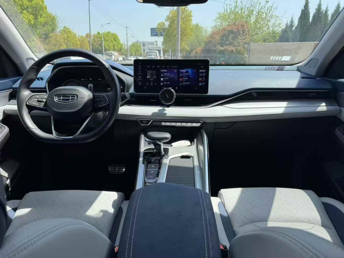 吉利 繽越新能源  2022款 1.5T ePro 85KM星耀版圖片