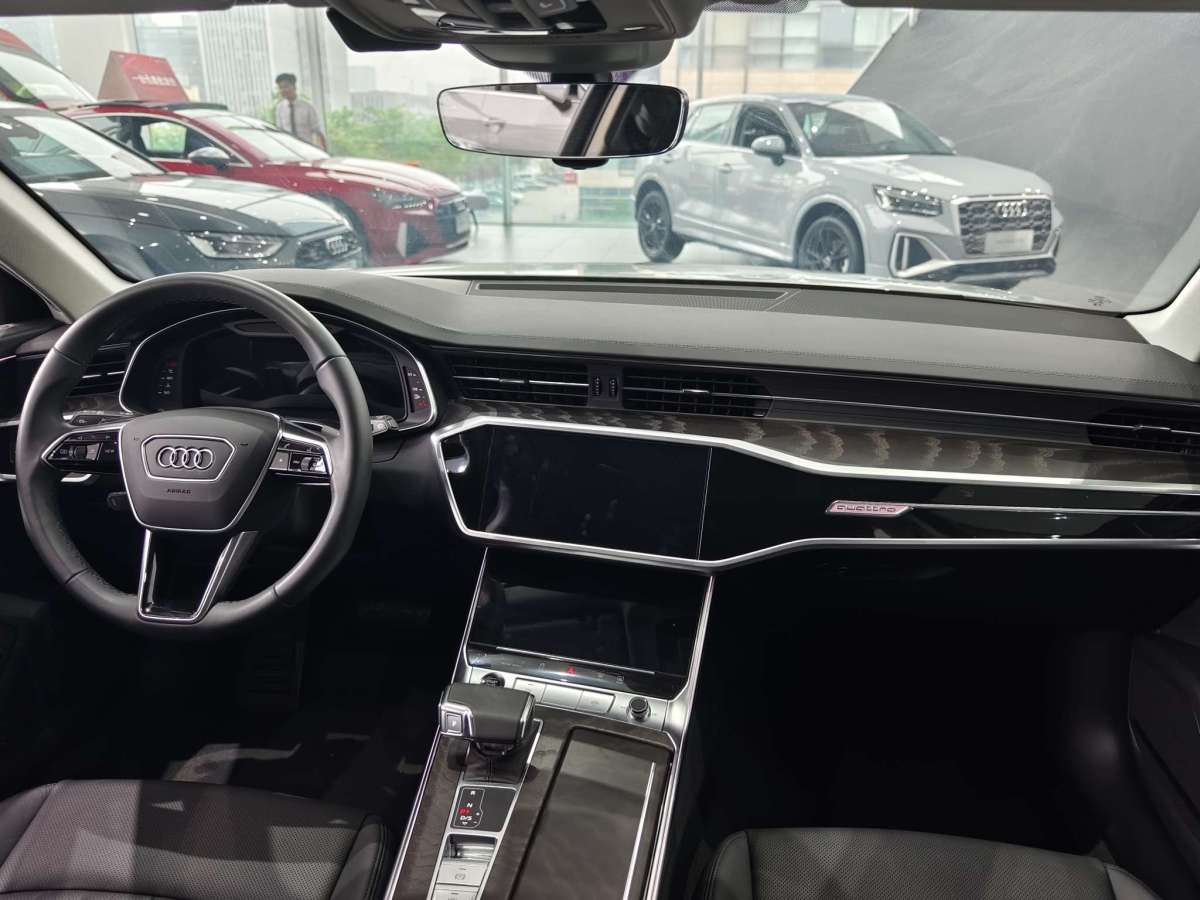 奥迪 奥迪A6  2021款 Allroad 探索家 55 TFSI 尊享越野型图片