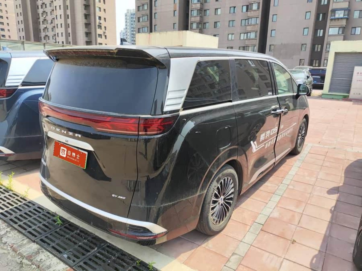 騰勢(shì) 騰勢(shì)D9  2022款 EV 600 四驅(qū)尊榮型圖片
