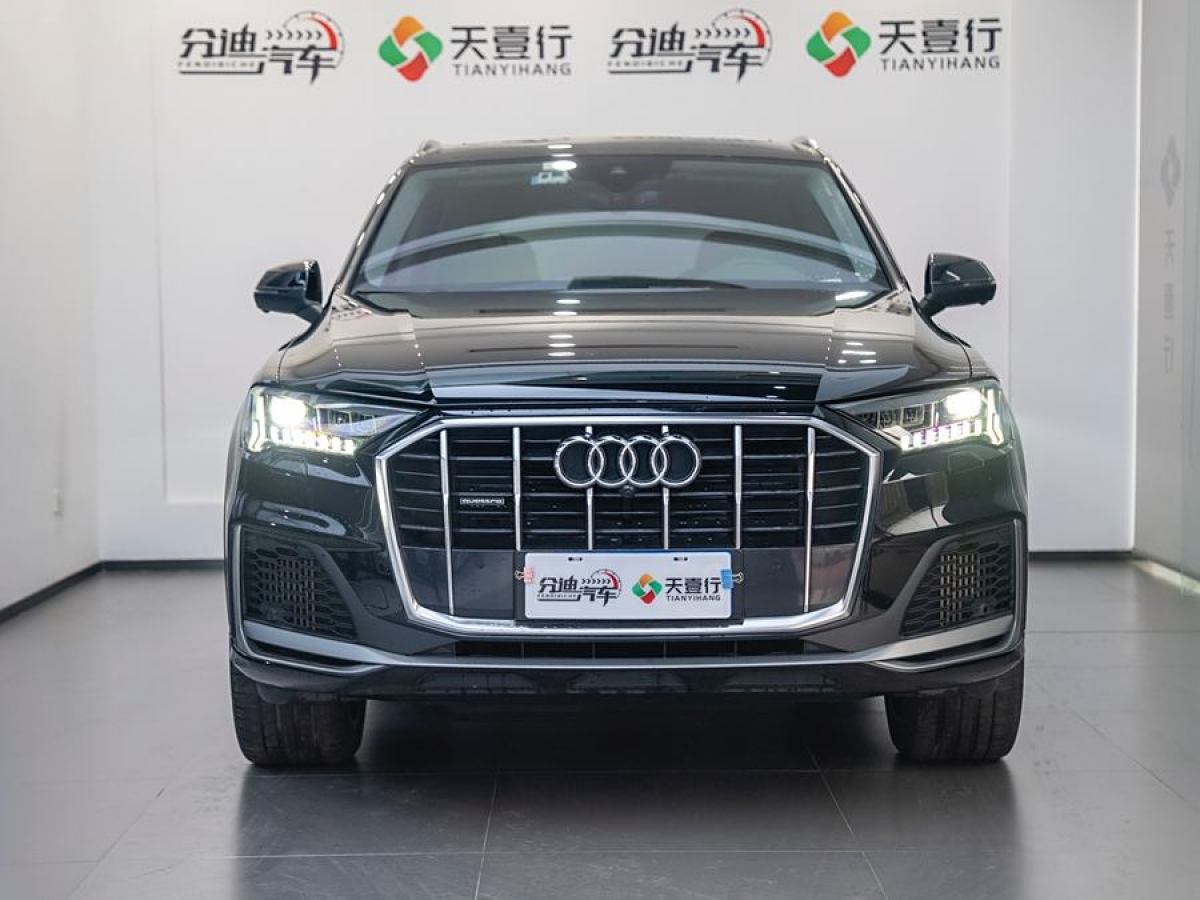 奧迪 奧迪Q7  2024款 55 TFSI quattro S line運(yùn)動(dòng)型圖片