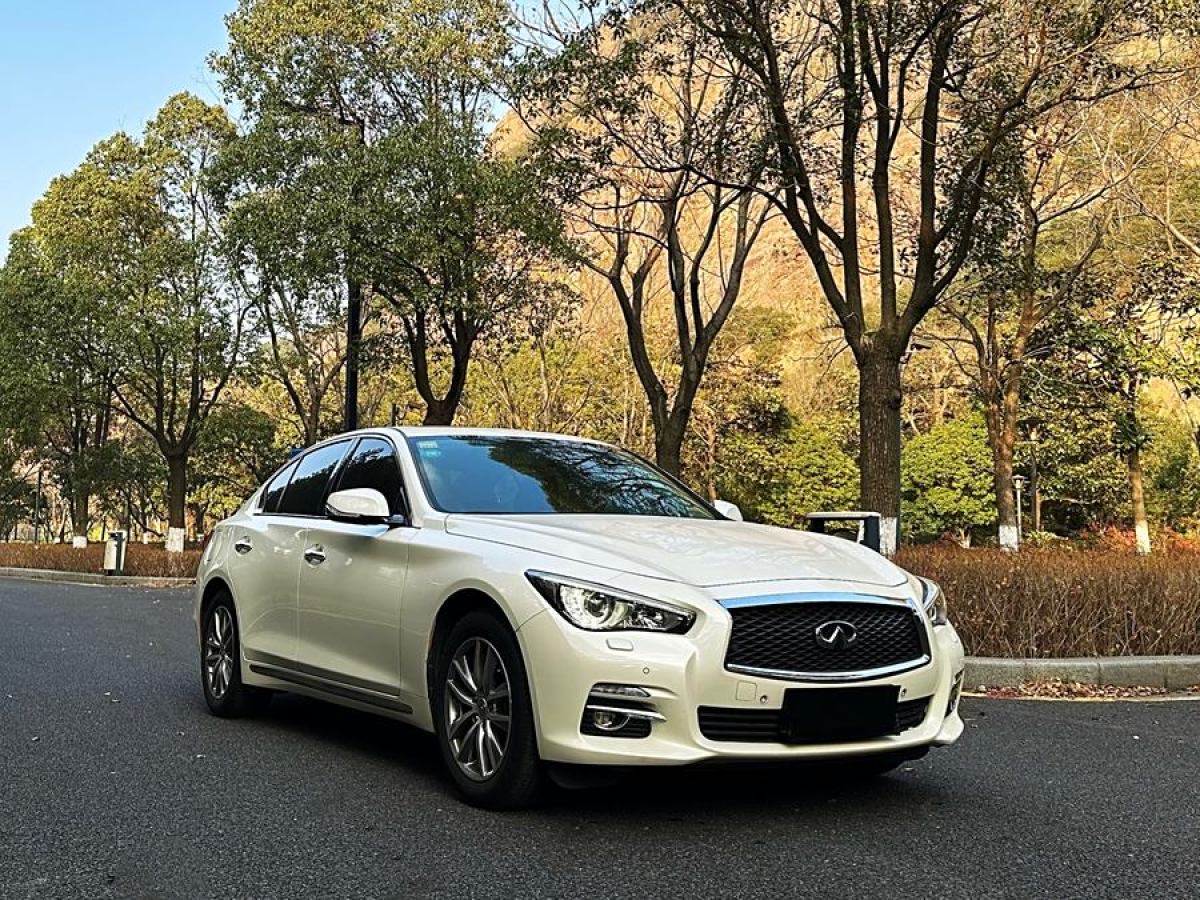 英菲尼迪 Q50L  2015款 2.0T 悅享版圖片