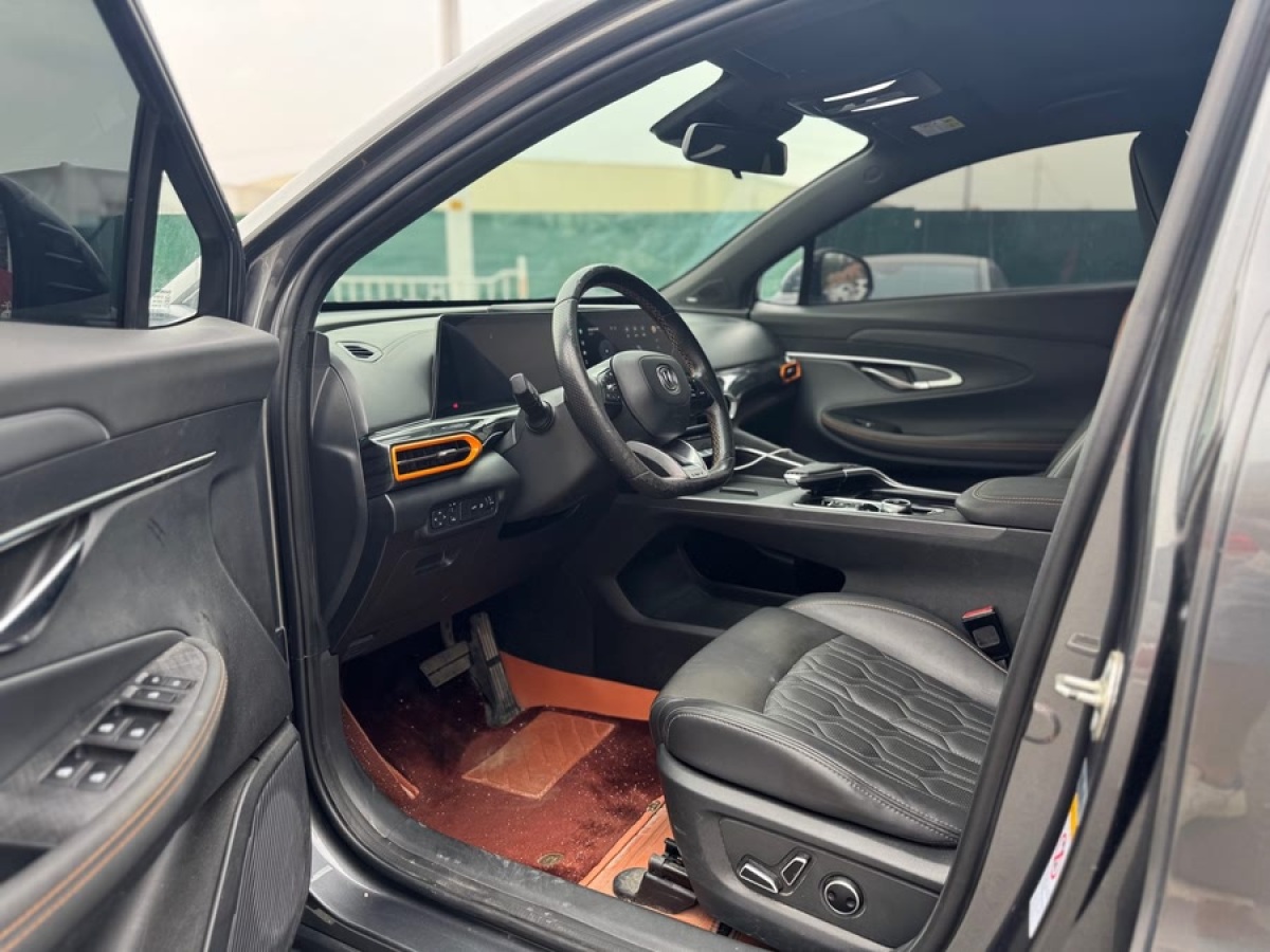 長安 UNI-T  2022款 1.5T 旗艦型圖片