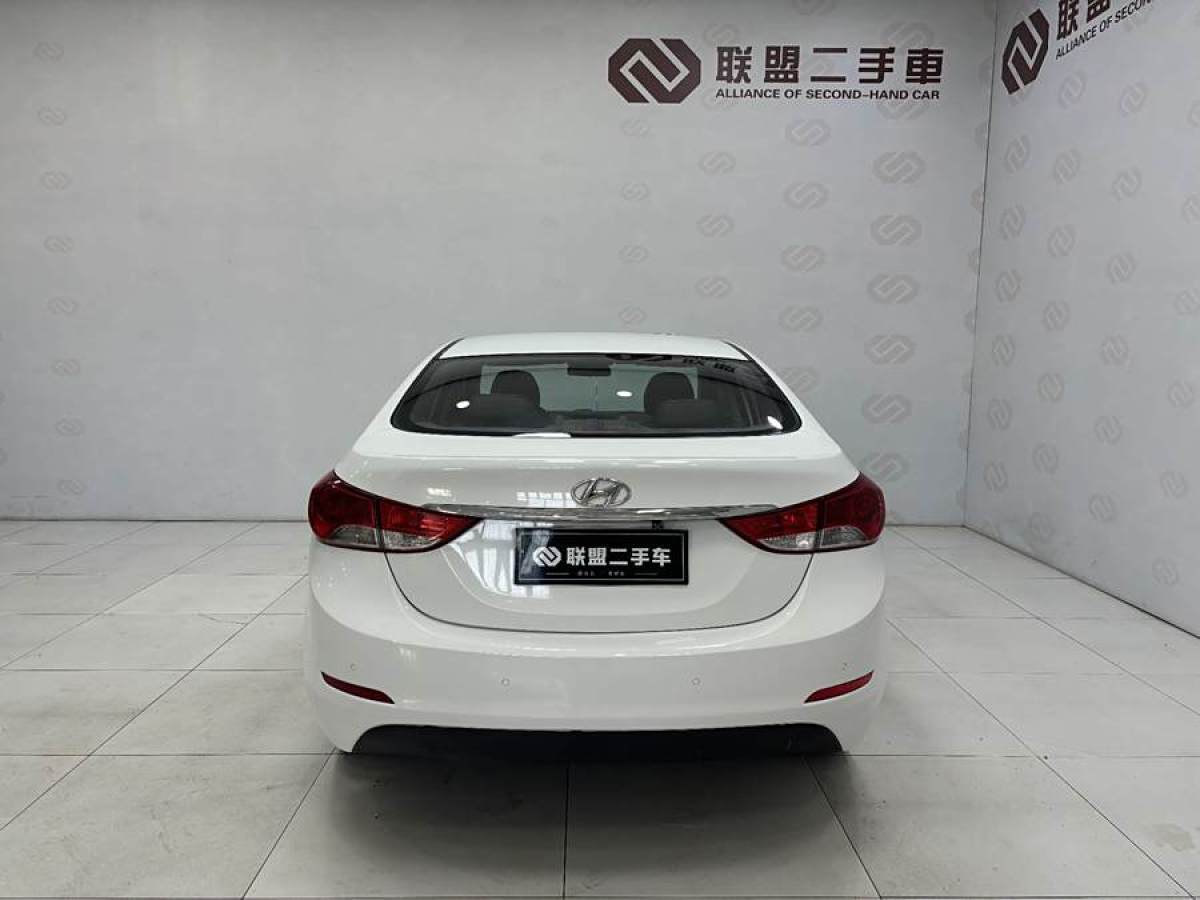 現(xiàn)代 朗動  2012款 1.6L 自動尊貴型圖片