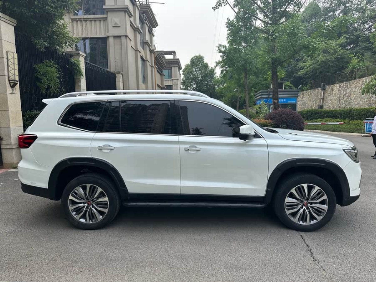 榮威 RX8  2019款 30T 智聯(lián)網四驅超群至尊版圖片