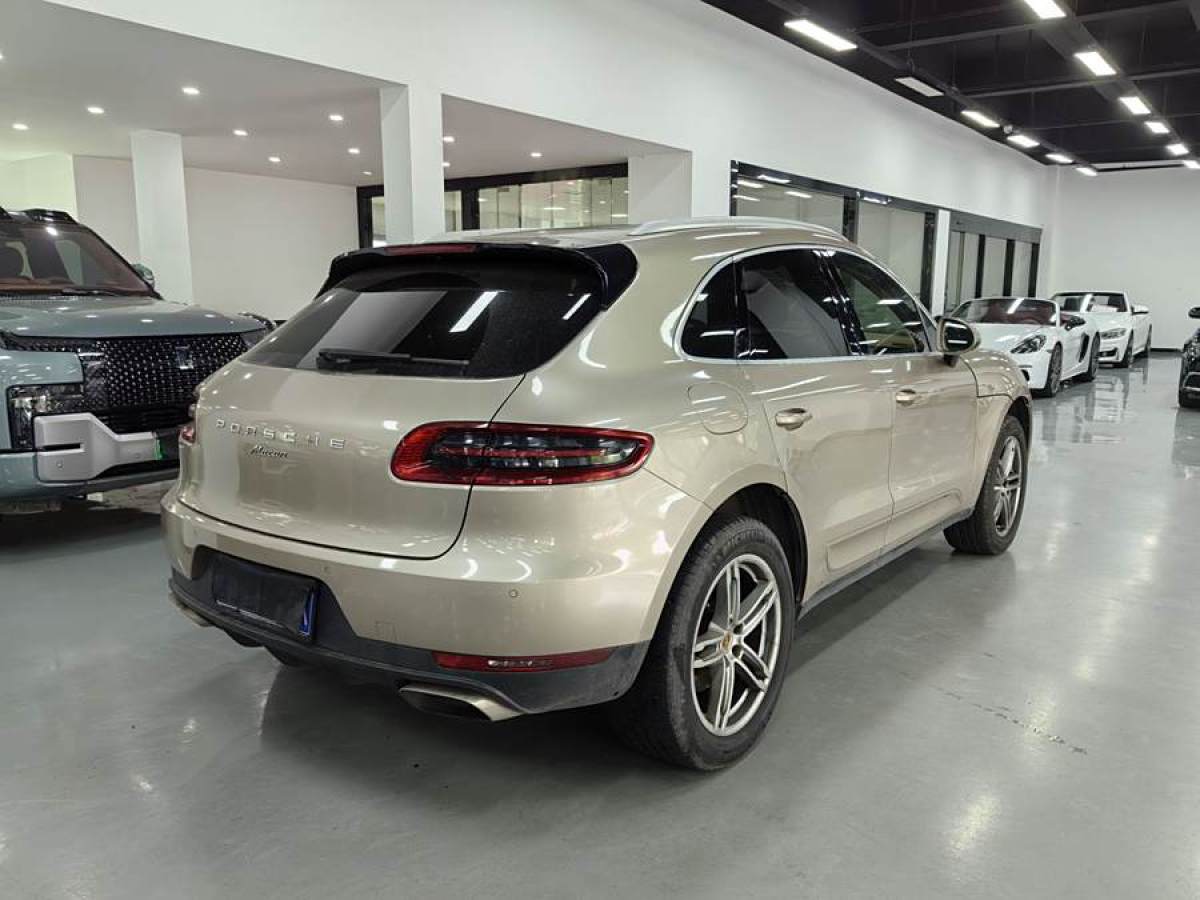 保時(shí)捷 Macan  2014款 Macan 2.0T圖片